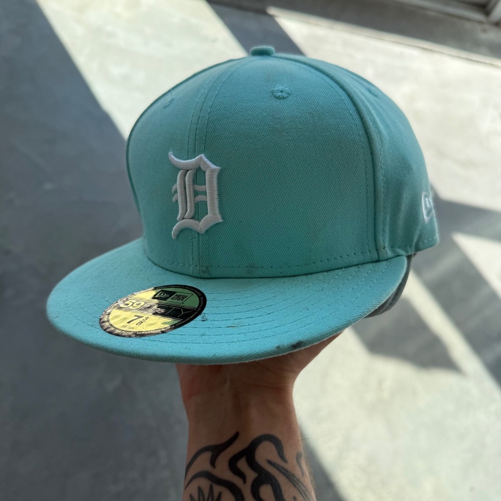 New Era 59FIFTY Detroit Tigers Fitted Hat 7 3/8 Turquoise Blue MLB Cap